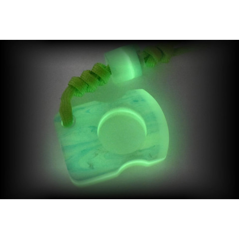 Poing Américain Phosphorescent Max Knives : Style et Sécurité Nocturne