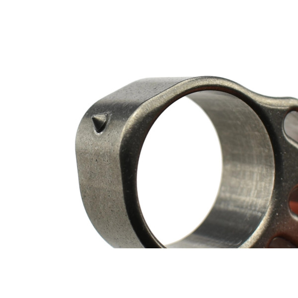 Impact Tool Max Knives TIKNU6 : Titane, Légèreté et Exclusivité