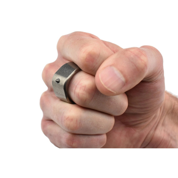 Impact Tool Max Knives TIKNU6 : Titane, Légèreté et Exclusivité