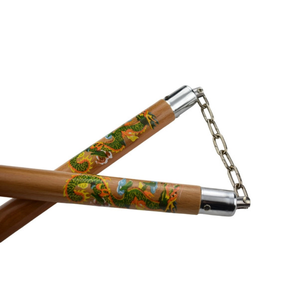 Nunchaku en bois de hêtre : robustesse et style dragon vert